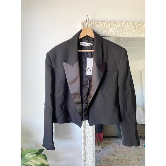 Zara Limited Edition Oversized Cropped Blazer - Picture 2 of 11